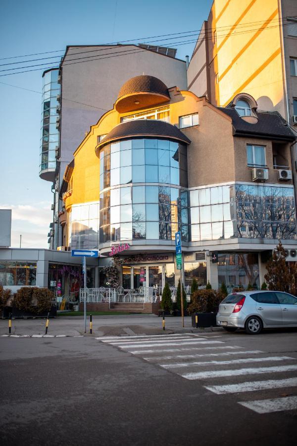 Garni Hotel Lotos Ni Exterior foto